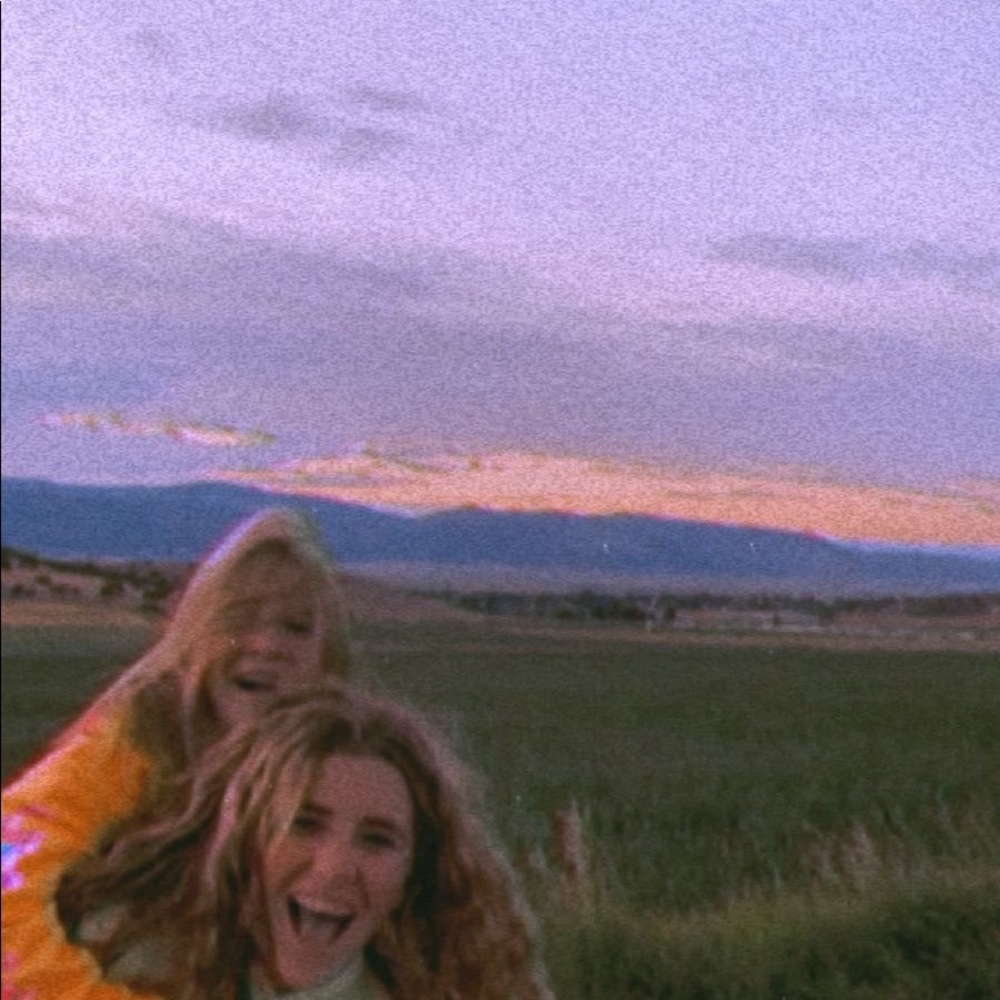 Meet your Posher, Lili